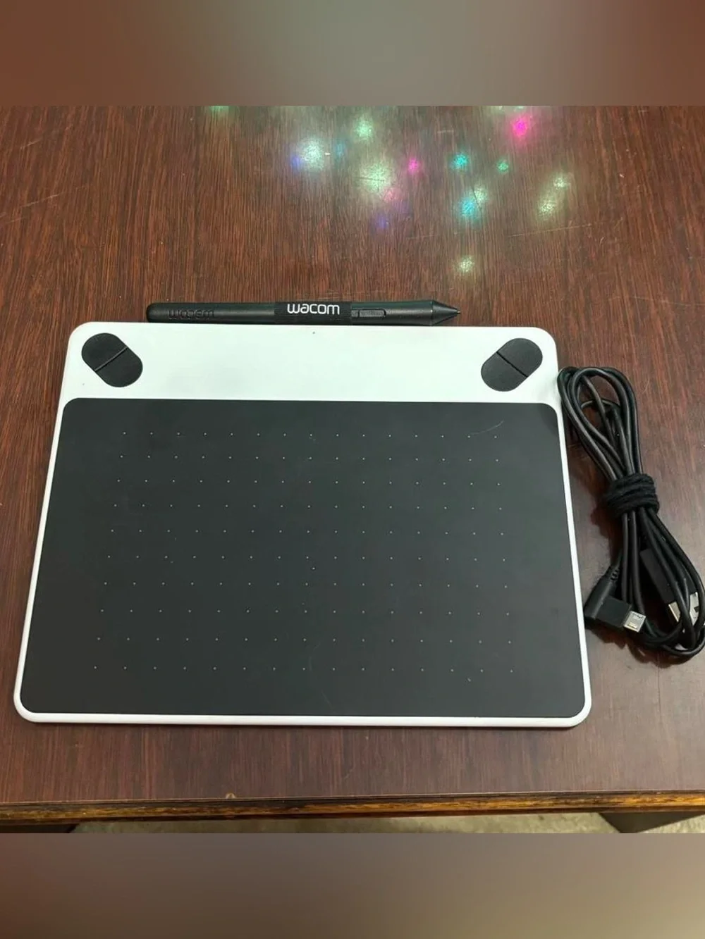 Wacom Intuos Small Graphics Tablet in Black & White
